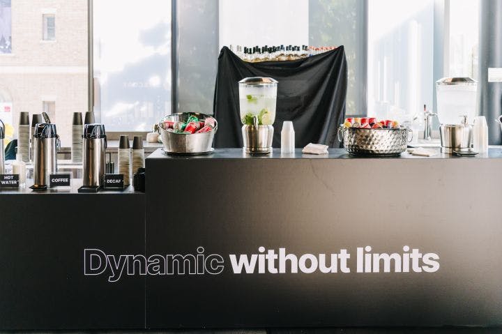 a table with a sign that says dynamic without limits